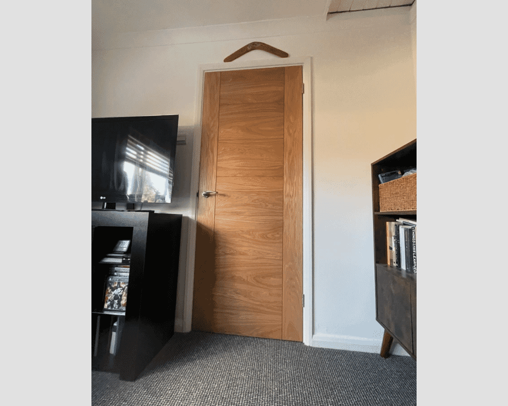 2032 x 813 x 35mm (32") Modern 7 Panel Oak - Prefinished Internal Doors